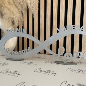 Personalisierter Holzanhänger – Mit Namen & Hochzeitsdatum